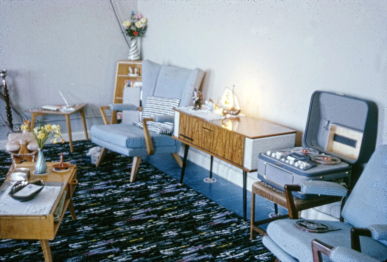 Mid-Century Contemporary Interior Design: Updated Classics