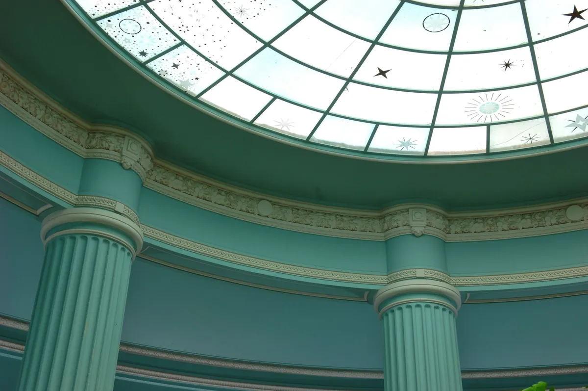 Transitional neoclassical interior blending classical and contemporary elements