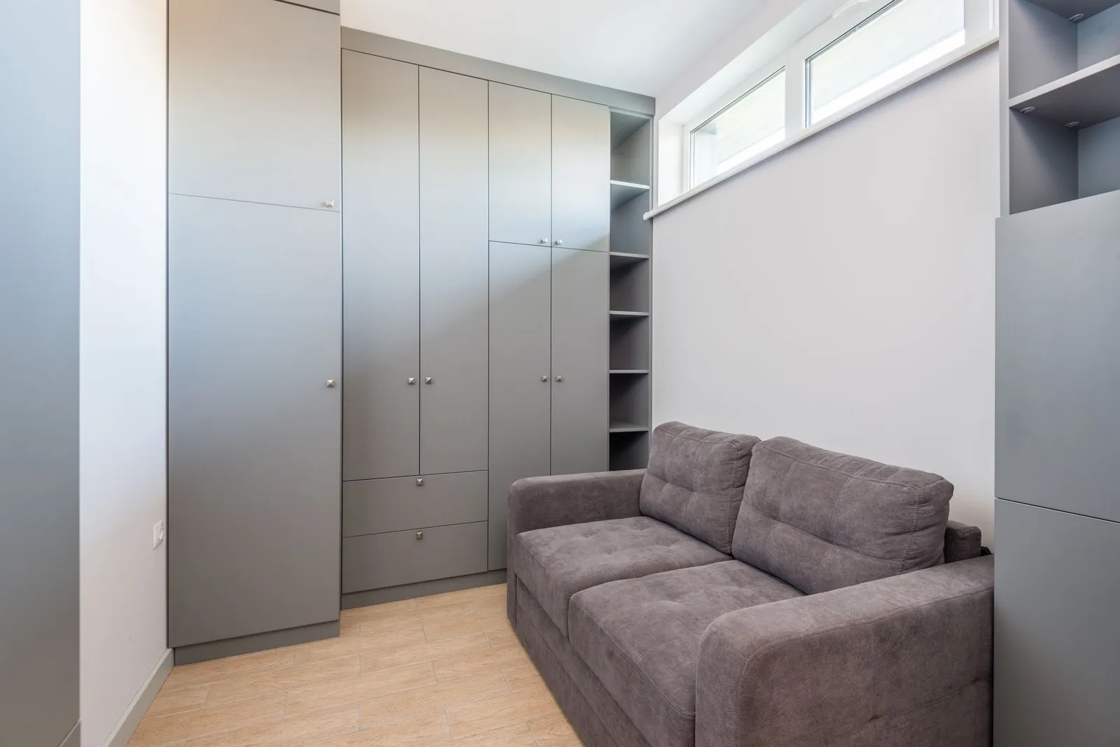 12 Small Living Room Layout Ideas That Make It Look Bigger